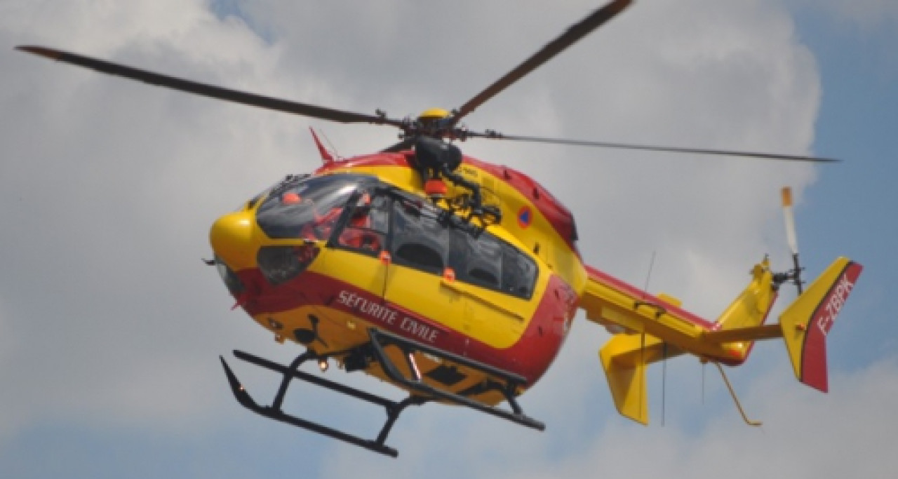 Un Lyonnais fait une chute de 10 mètres en Haute-Loire Un Lyonnais fait une chute de 10 mètres en Haute-Loire