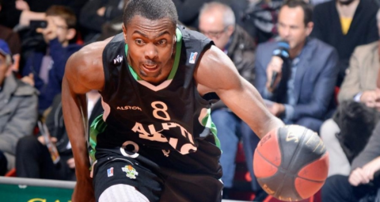 Livio Jean Charles à la prochaine draft de la NBA Livio Jean Charles à la prochaine draft de la NBA