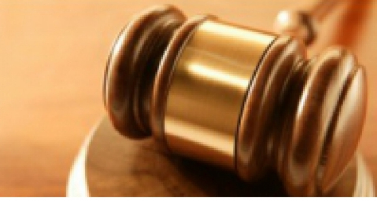 Agressée par son conjoint, elle saute par la fenêtre et se casse le nez Agressée par son conjoint, elle saute par la fenêtre et se casse le nez