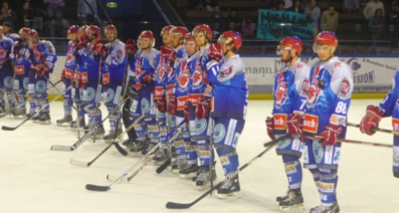 Défaite du Lyon Hockey Club face à Cholet (5-4) Défaite du Lyon Hockey Club face à Cholet (5-4)