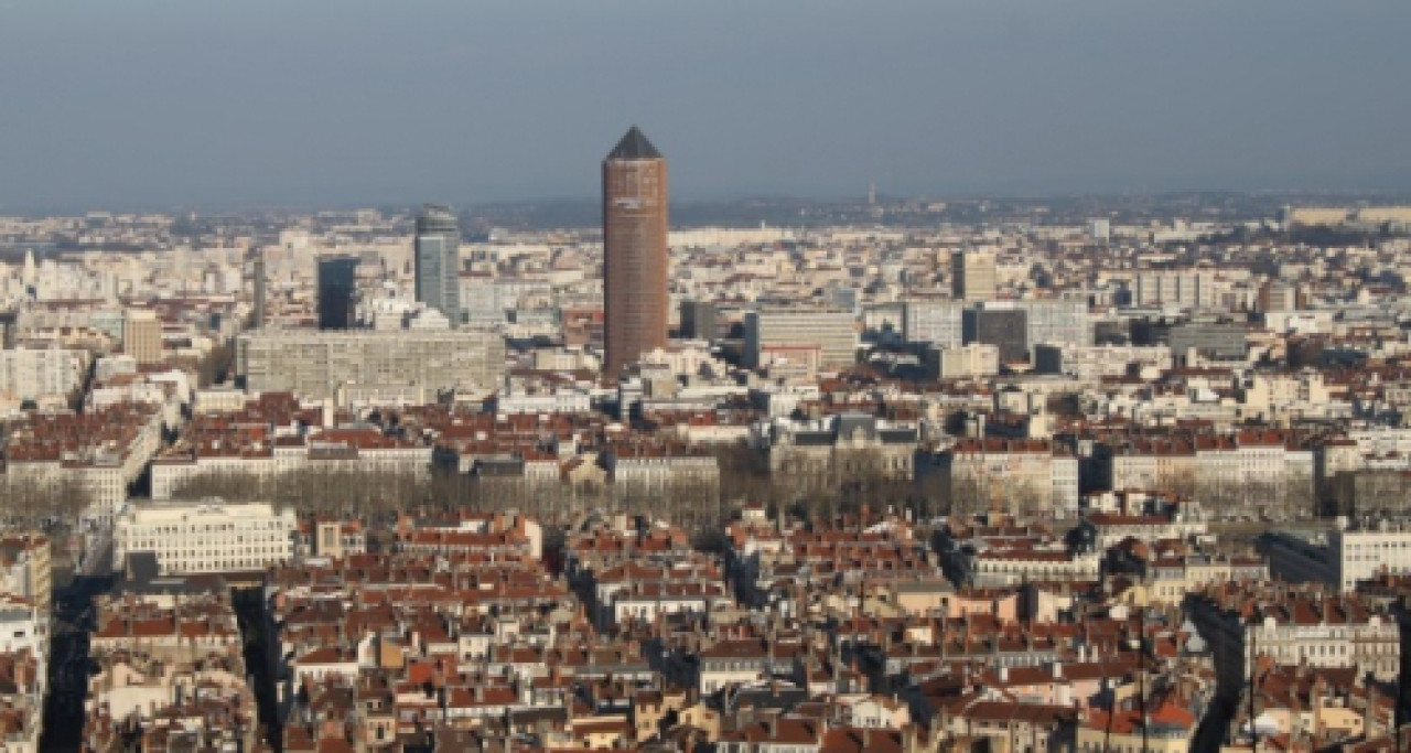 Réforme territoriale : vers une super-région entre Rhône-Alpes et Auvergne ? Réforme territoriale : vers une super-région entre Rhône-Alpes et Auvergne ?