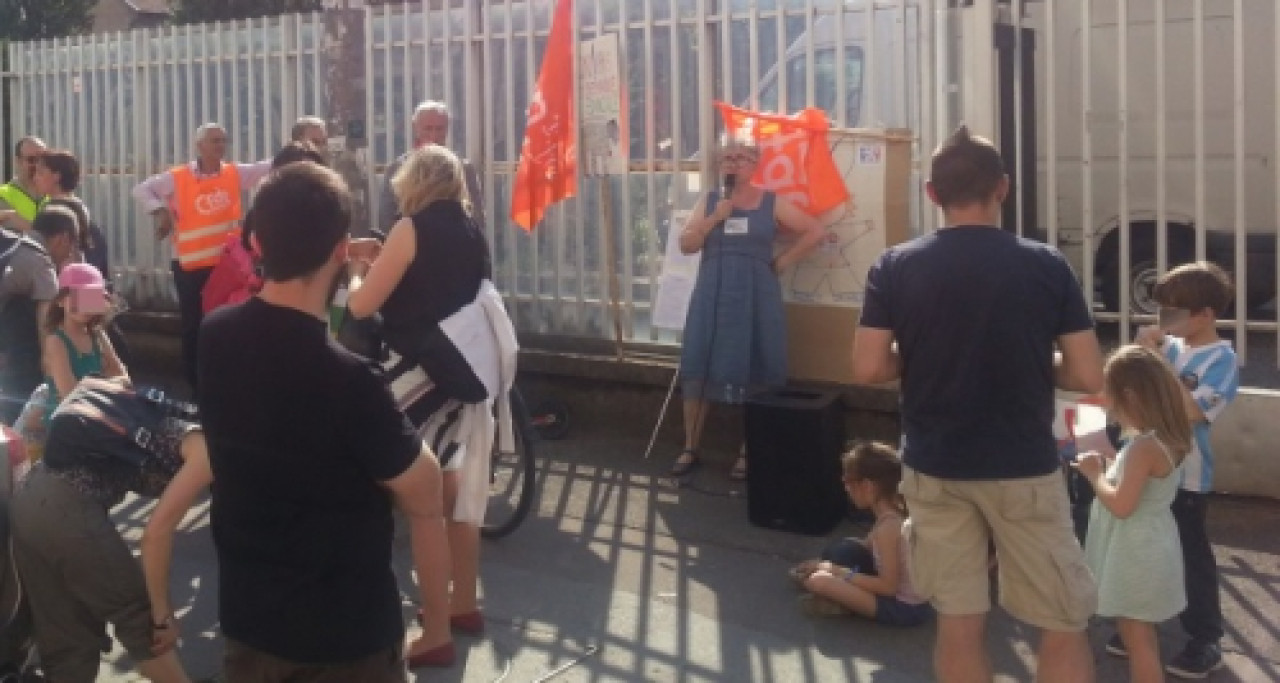 Faible mobilisation contre la réforme des rythmes scolaires à Lyon Faible mobilisation contre la réforme des rythmes scolaires à Lyon