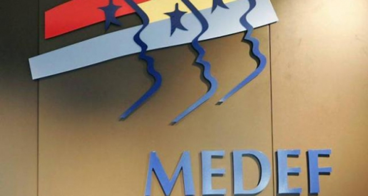 Les cinq candidats à la présidence du Medef débattent à Lyon ce mercredi Les cinq candidats à la présidence du Medef débattent à Lyon ce mercredi