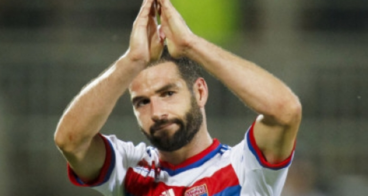 L’OL bat Nice (3-0) et rompt la malédiction L’OL bat Nice (3-0) et rompt la malédiction