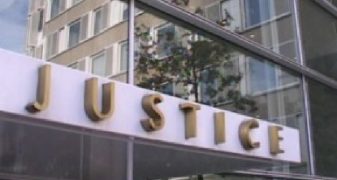 18 mois de prison ferme pour avoir frappé le veilleur de nuit d’un hôtel 18 mois de prison ferme pour avoir frappé le veilleur de nuit d’un hôtel