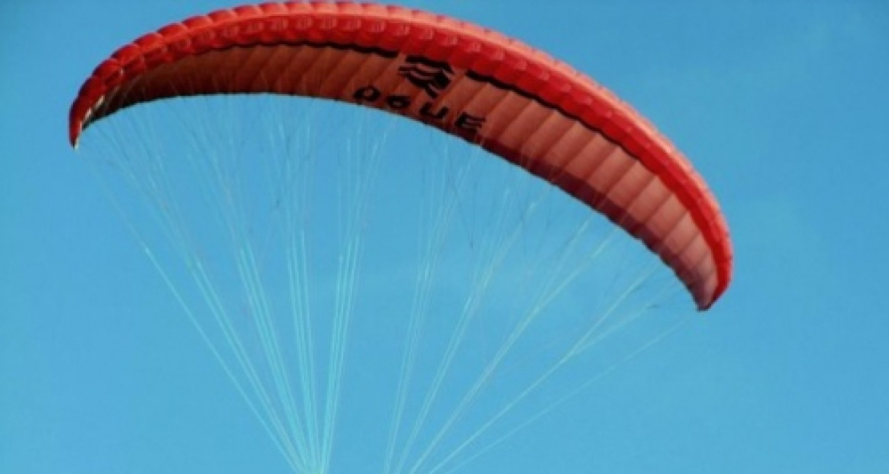 Corbas : un septuagénaire se tue dans un accident de parachute Corbas : un septuagénaire se tue dans un accident de parachute
