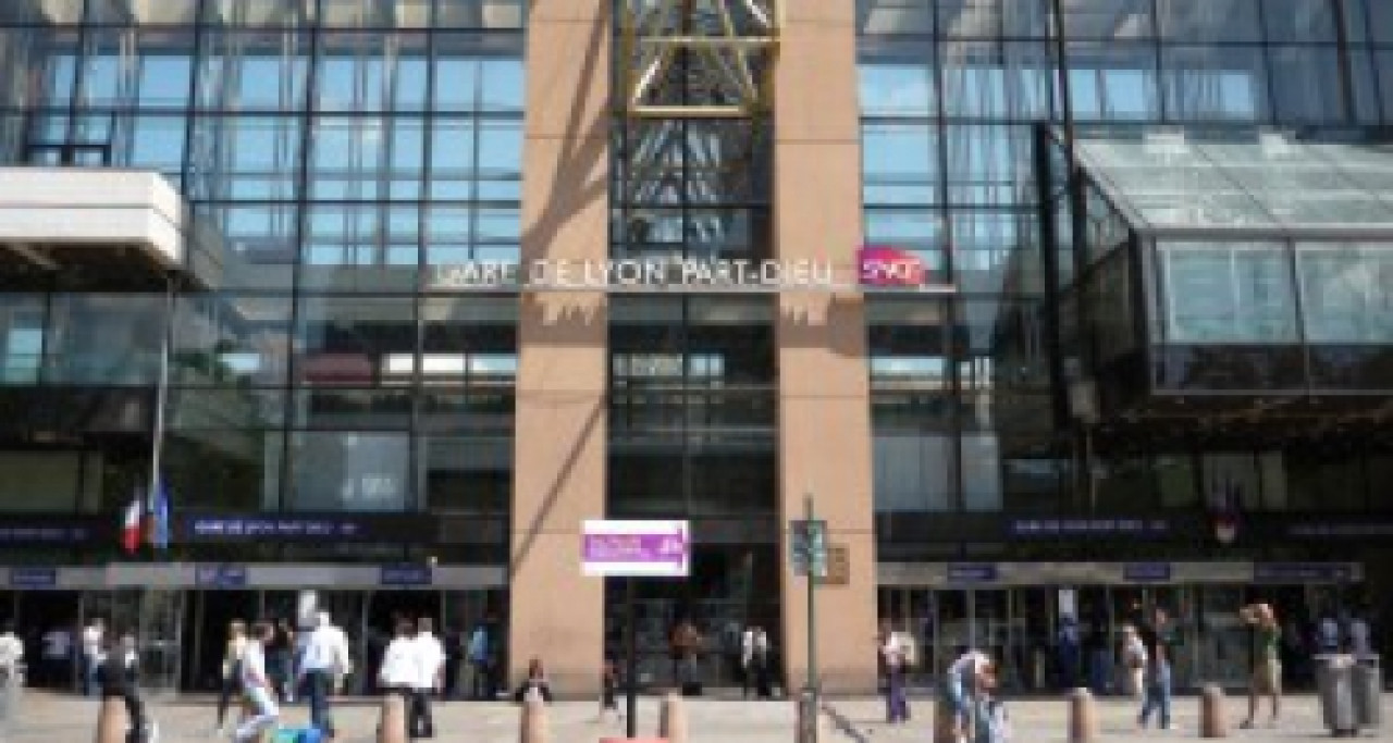 L’hommage à Marius Vivier-Merle rétabli par la SNCF L’hommage à Marius Vivier-Merle rétabli par la SNCF