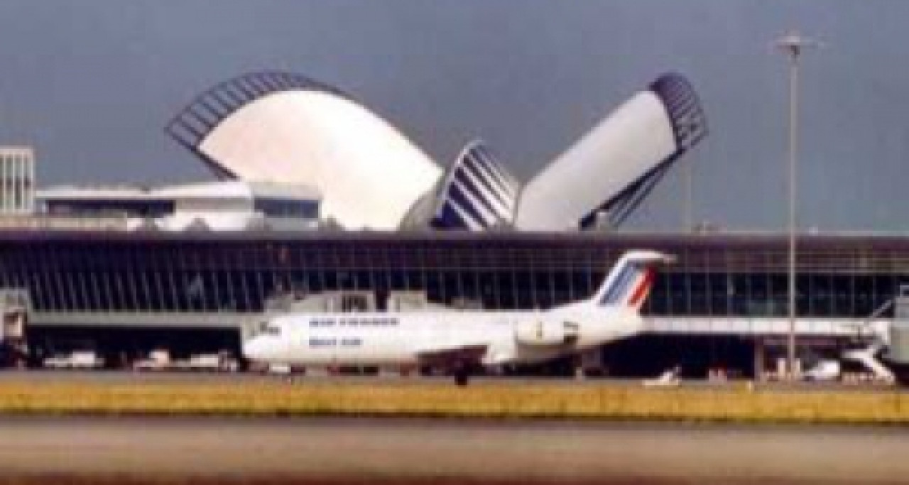 La station service de l'aéroport Saint-Exupéry ferme jusqu'en janvier La station service de l'aéroport Saint-Exupéry ferme jusqu'en janvier