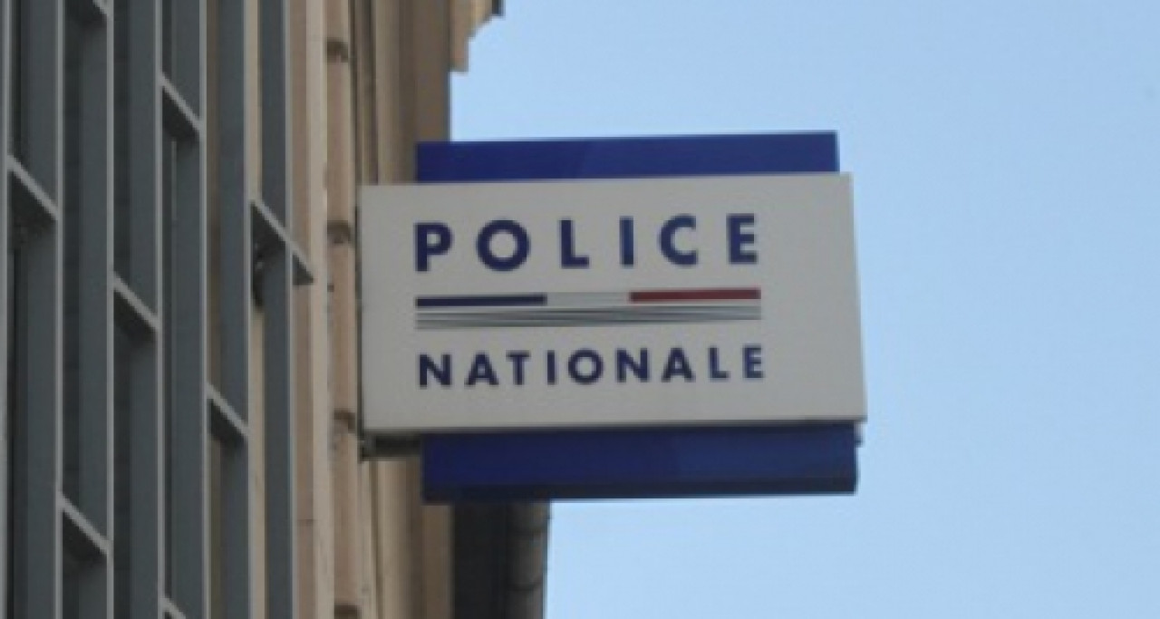 Villeurbanne : un jeune de 16 ans interpell&eacute;, son p&egrave;re menace d&rsquo;&eacute;craser les policiers avec sa voiture