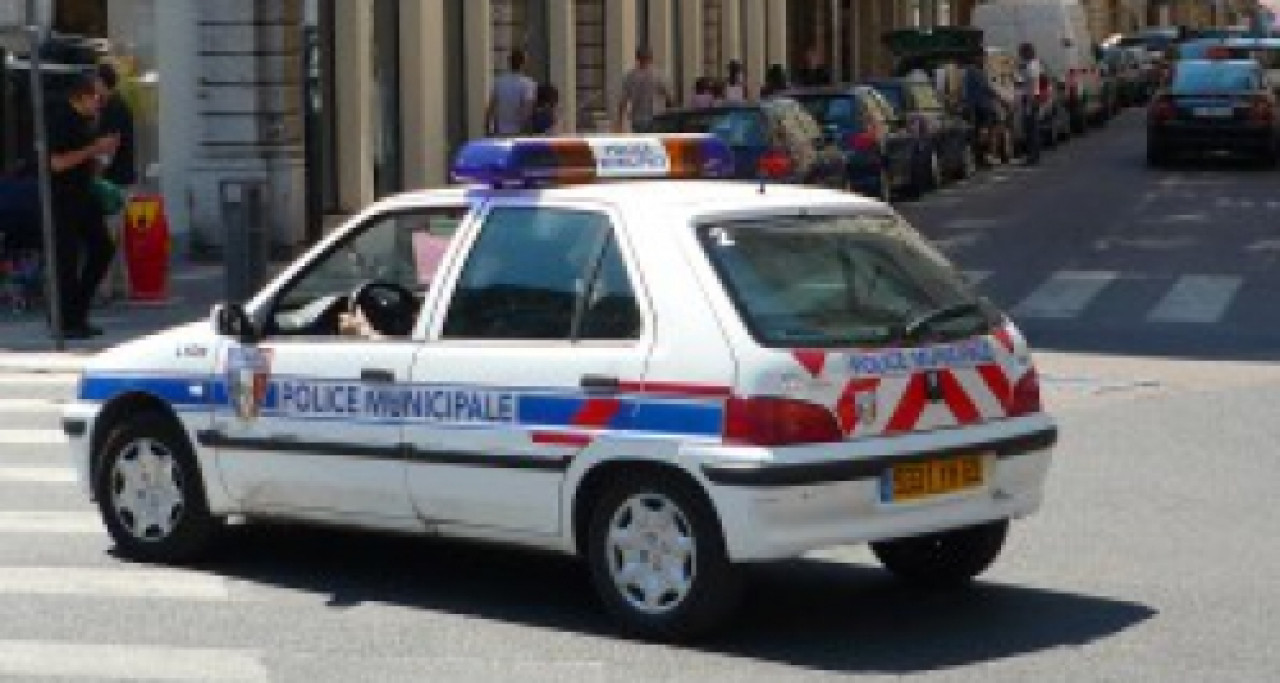 En semi-liberté, il encaisse pour 7000 euros de chèques volés En semi-liberté, il encaisse pour 7000 euros de chèques volés