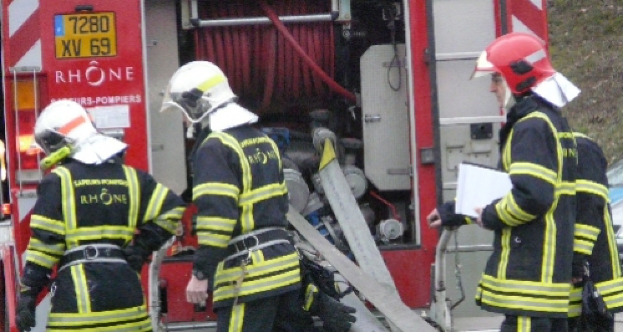 Un feu vendredi matin à Bron Un feu vendredi matin à Bron
