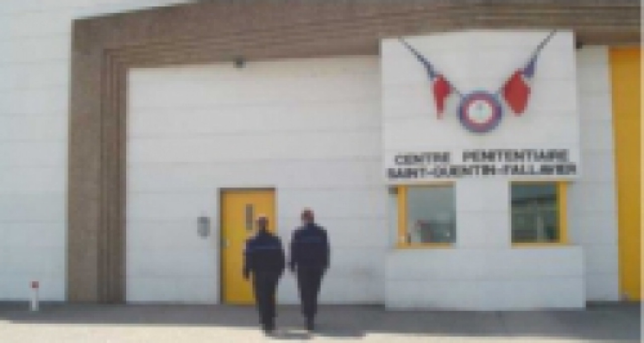 Un gardien de la prison de Saint-Quentin-Fallavier mordu par une souris Un gardien de la prison de Saint-Quentin-Fallavier mordu par une souris