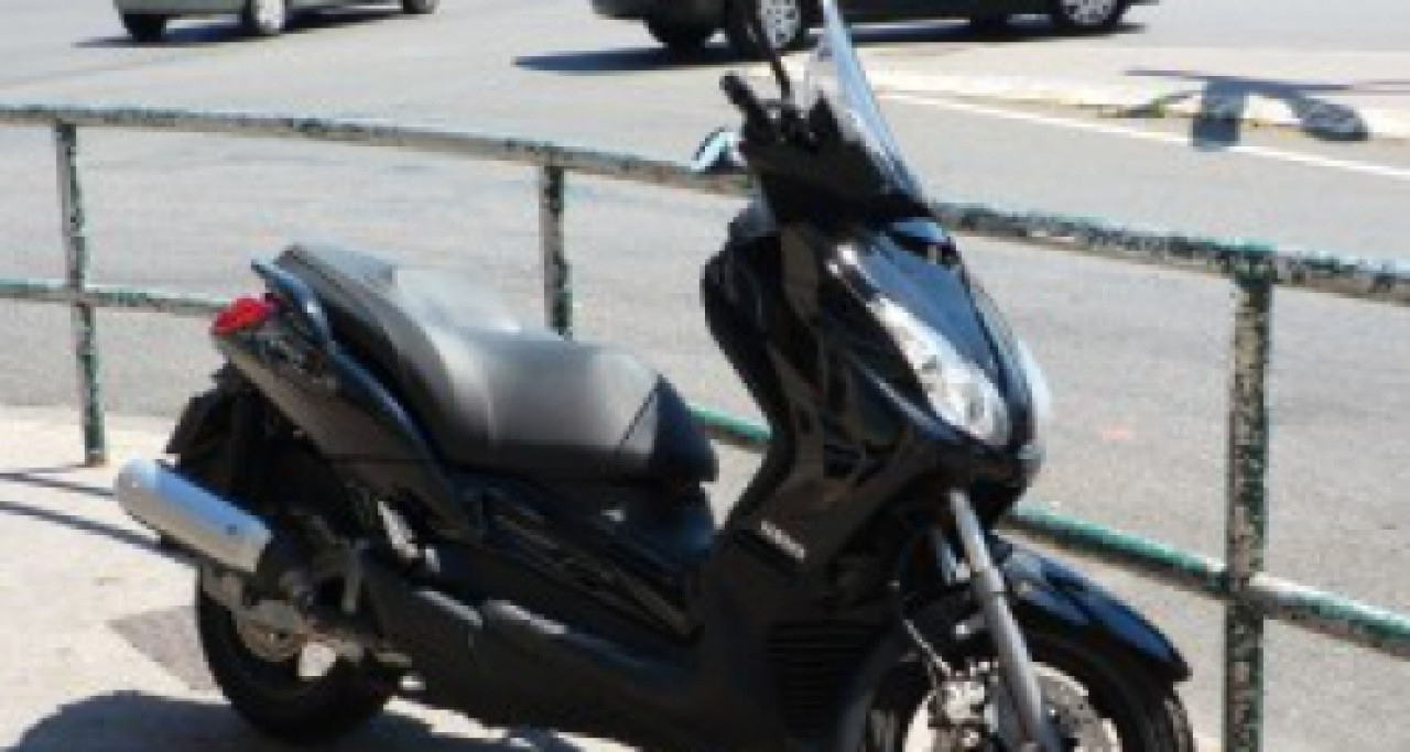 Lyon : un scootériste en état de mort clinique après une collision avec une voiture Lyon : un scootériste en état de mort clinique après une collision avec une voiture