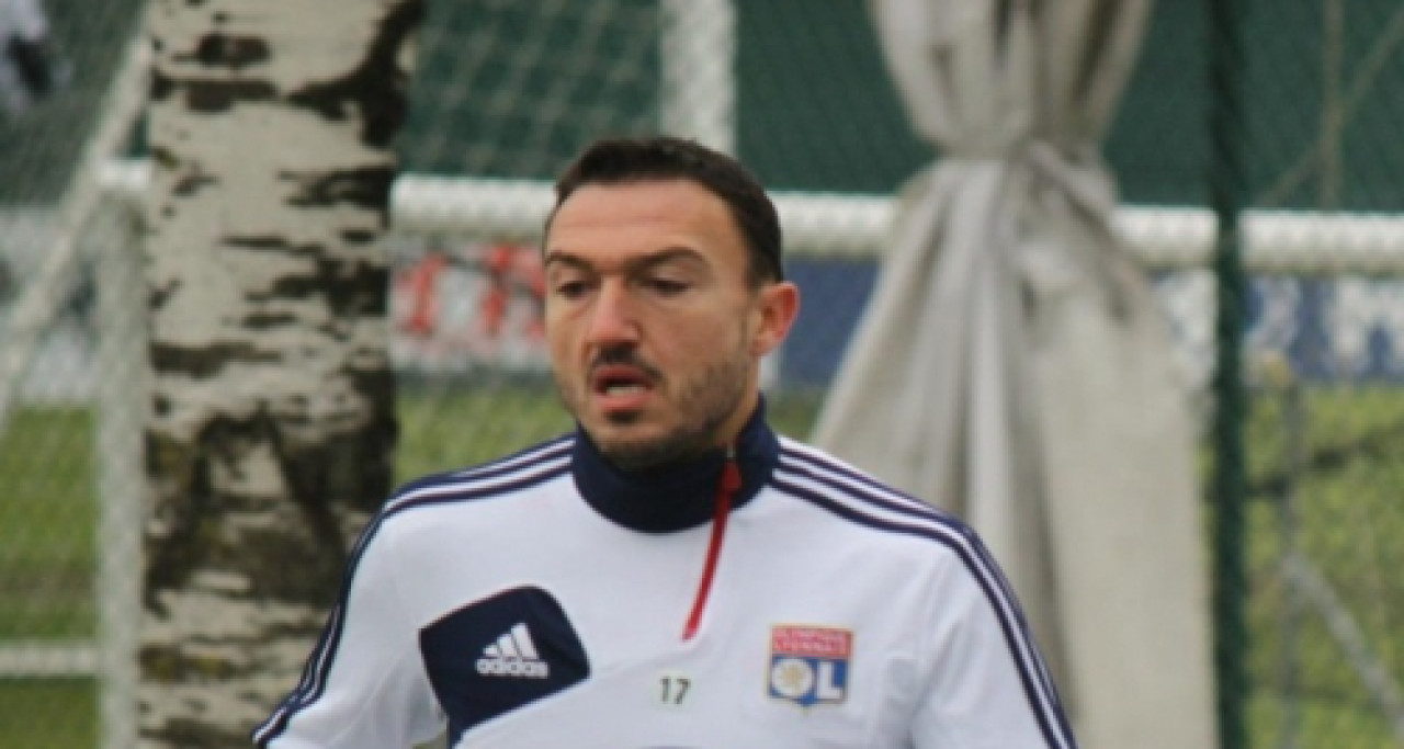 Steed Malbranque prolonge à l'OL Steed Malbranque prolonge à l'OL