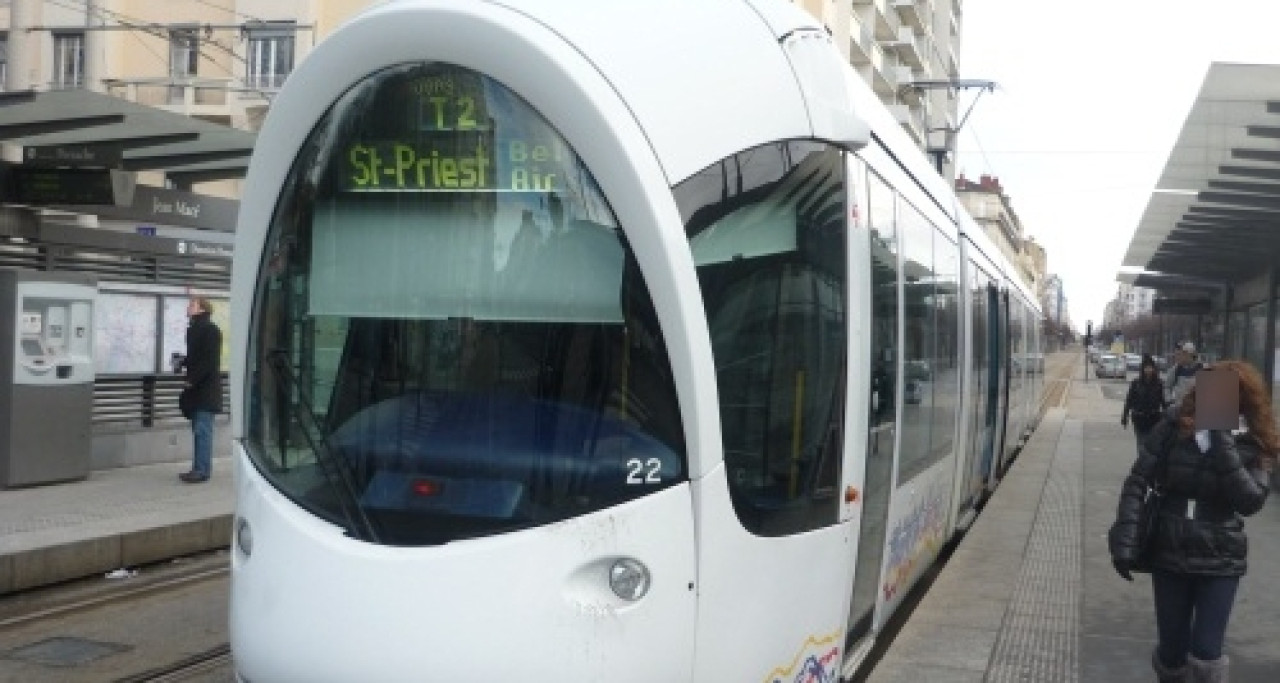 Desserte du campus de Lyon 2 à Bron : le T2 va mettre les bouchées doubles Desserte du campus de Lyon 2 à Bron : le T2 va mettre les bouchées doubles