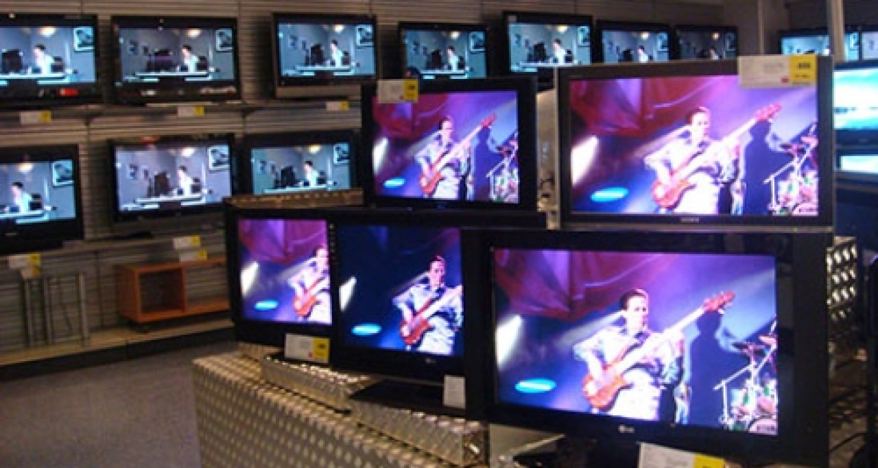 Décines : un voleur jette un écran plat sur un policier dans sa fuite Décines : un voleur jette un écran plat sur un policier dans sa fuite