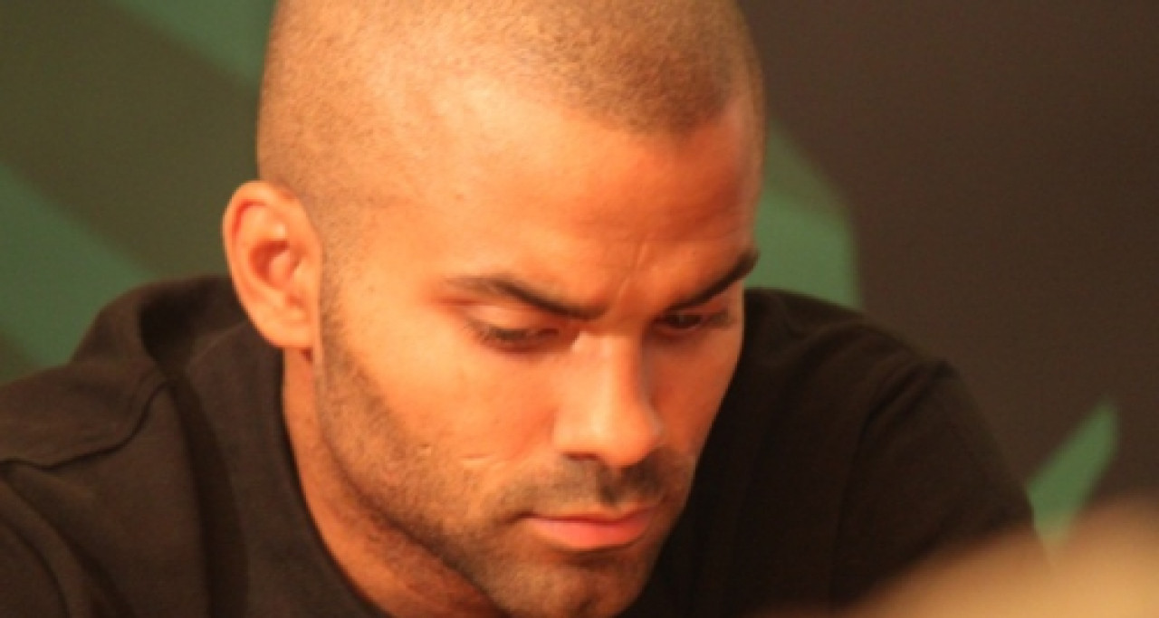 Tony Parker contraint au repos pour une durée indéterminée Tony Parker contraint au repos pour une durée indéterminée