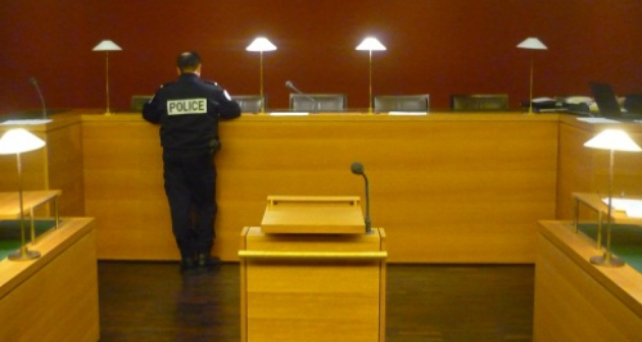 "Les pédés au bûcher" : procès pour homophobie annulé à Lyon "Les pédés au bûcher" : procès pour homophobie annulé à Lyon