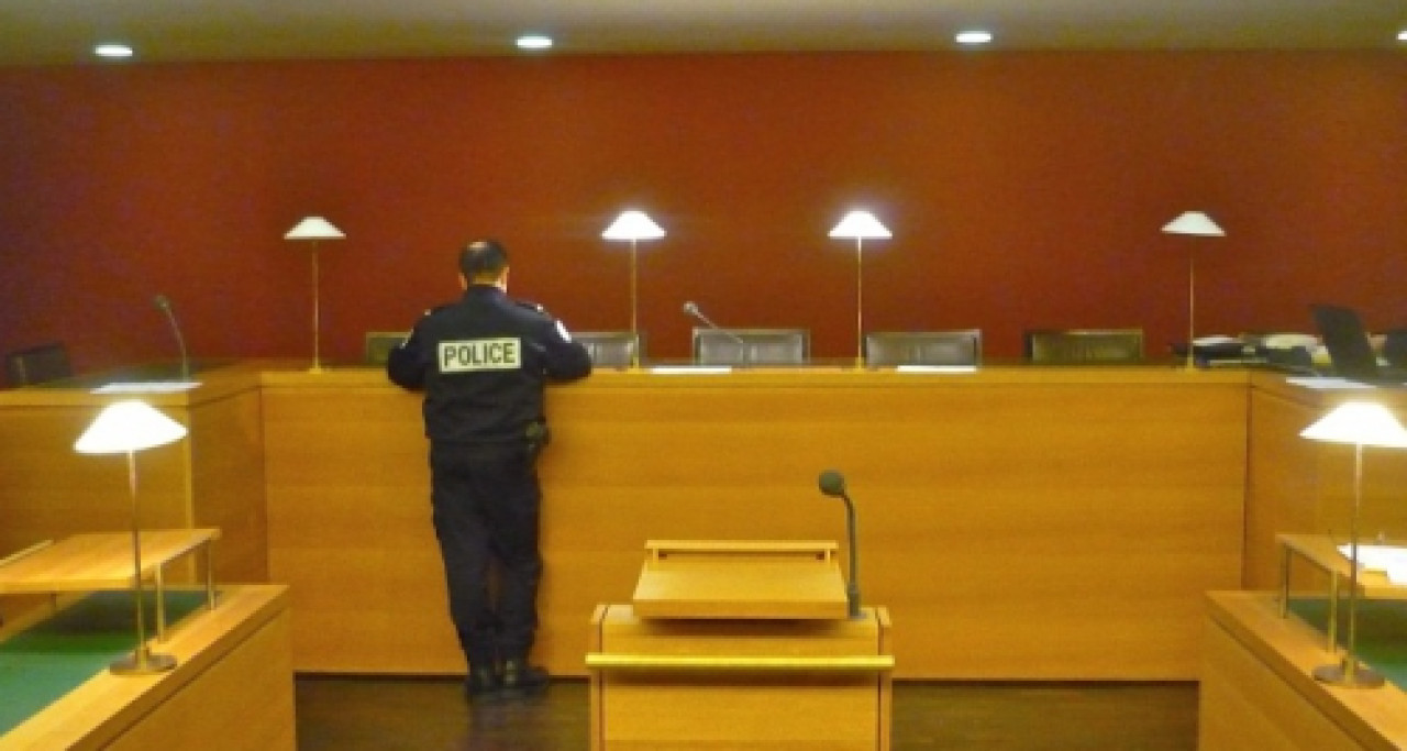 Déjà condamné, il récidive et frappe sa compagne enceinte Déjà condamné, il récidive et frappe sa compagne enceinte