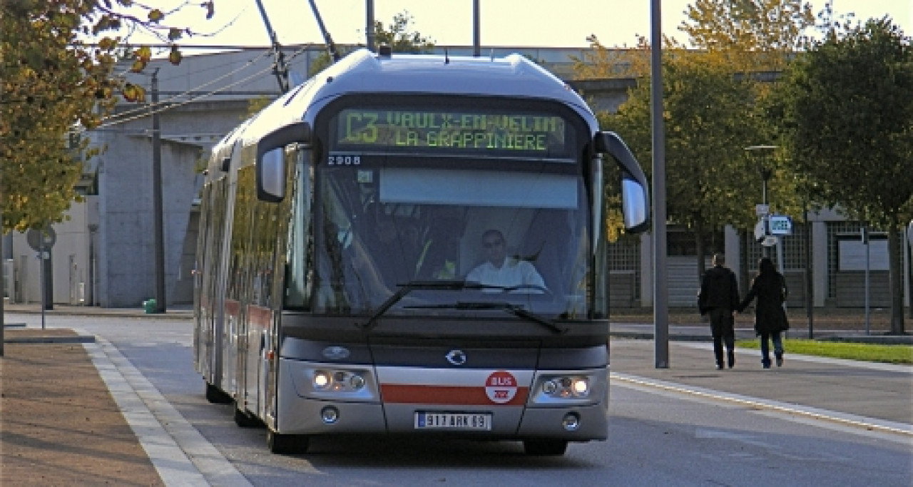 Aménagements de la ligne C3 : le président du Sytral hué lors d’une réunion publique Aménagements de la ligne C3 : le président du Sytral hué lors d’une réunion publique
