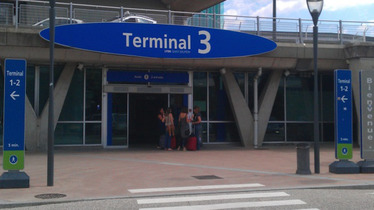 Rhône-Alpes : une apprentie djihadiste interpellée une seconde fois en six mois Rhône-Alpes : une apprentie djihadiste interpellée une seconde fois en six mois