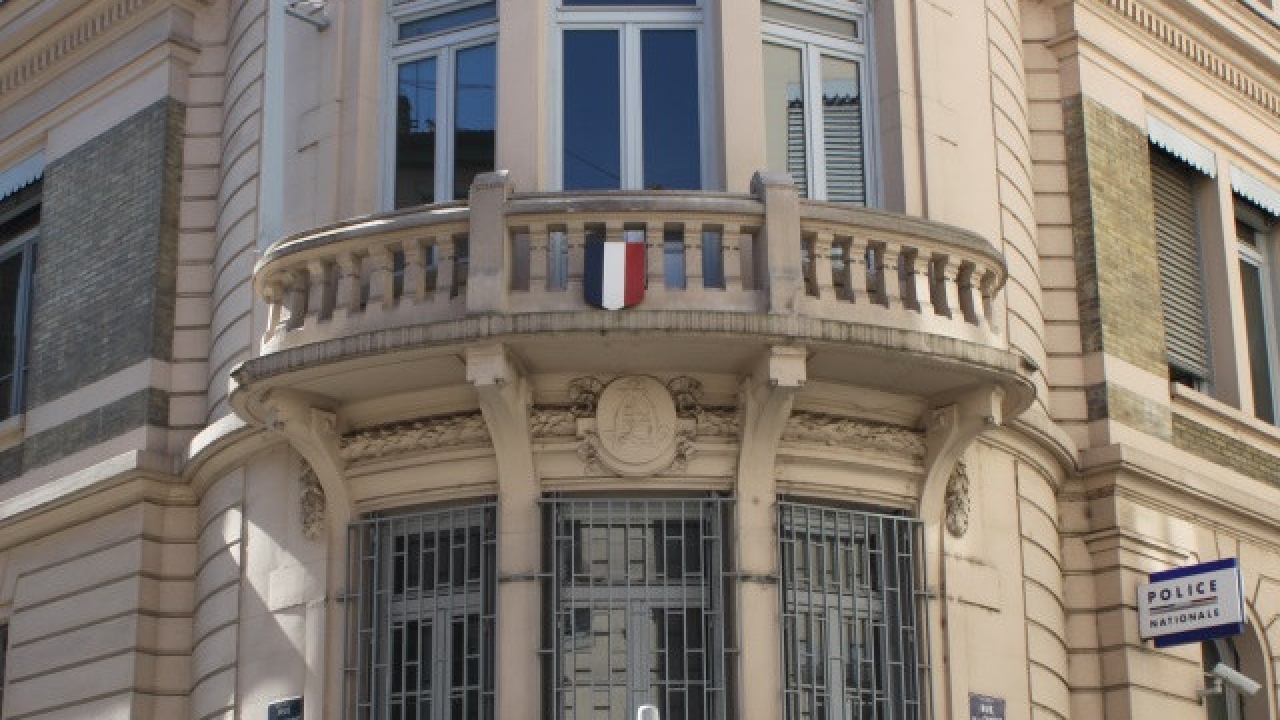 Plusieurs arrestations après le coup de feu tiré à Neuville-sur-Saône Plusieurs arrestations après le coup de feu tiré à Neuville-sur-Saône