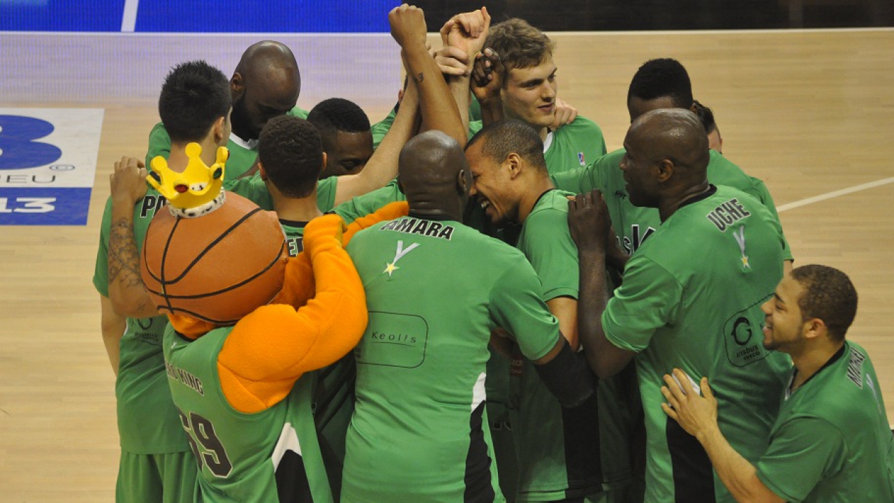 L’ASVEL et la Croix-rouge s’associent pour un match solidaire L’ASVEL et la Croix-rouge s’associent pour un match solidaire