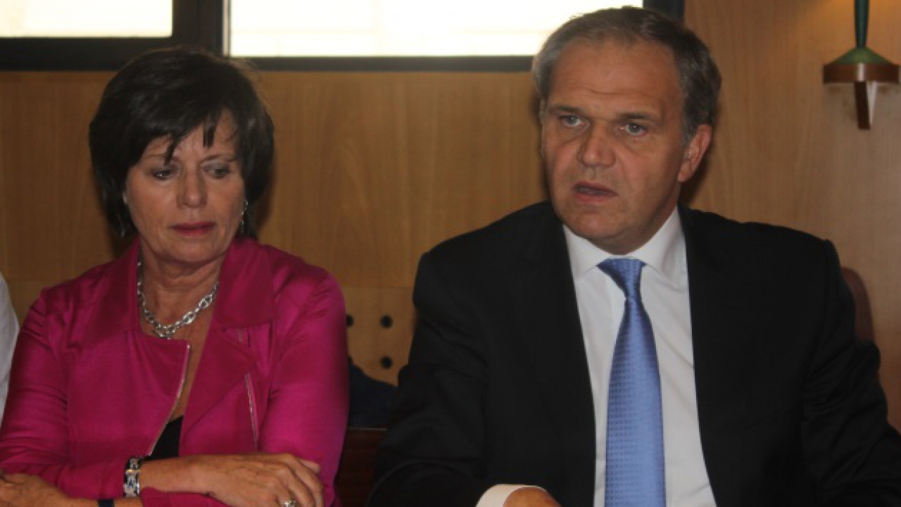 Sénatoriales dans le Rhône : la liste de Buffet et Lamure (UMP) espère quatre sièges Sénatoriales dans le Rhône : la liste de Buffet et Lamure (UMP) espère quatre sièges