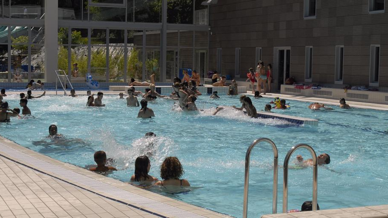 Canicule : la piscine municipale de Caluire ouverte gratuitement aux habitants