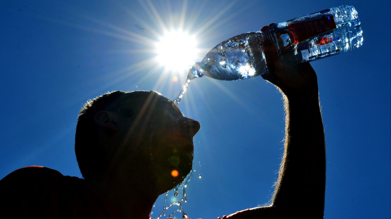 La canicule a entra&icirc;n&eacute; 3.300 d&eacute;c&egrave;s suppl&eacute;mentaires en 2015