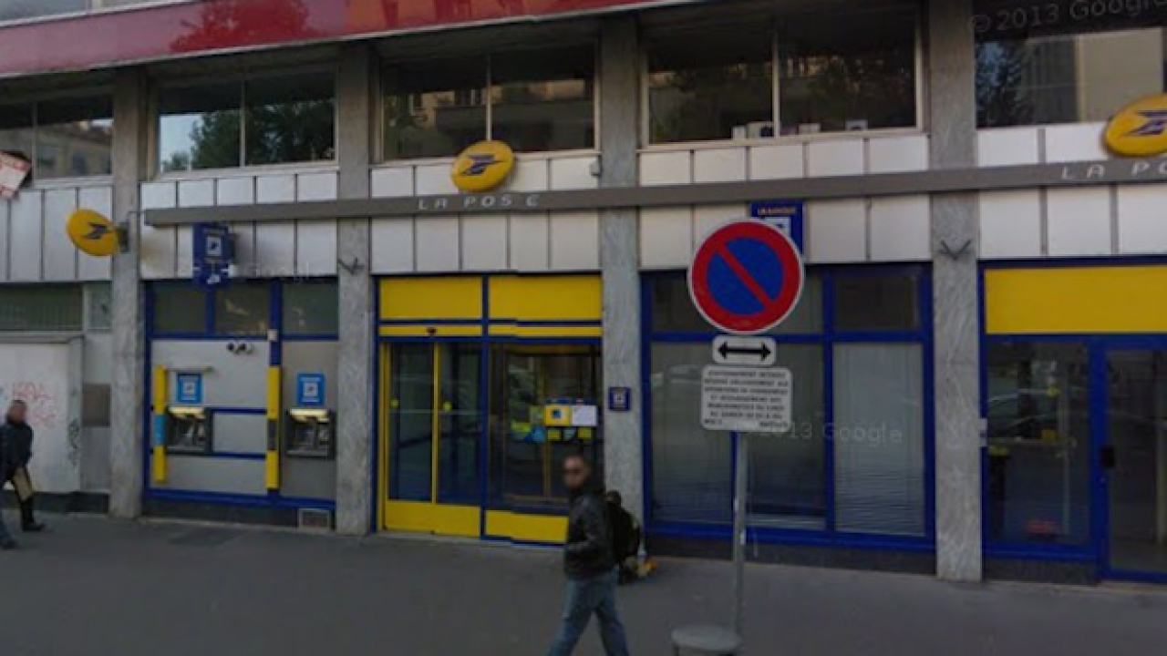 Villeurbanne : un client poignarde un agent d'un bureau de poste