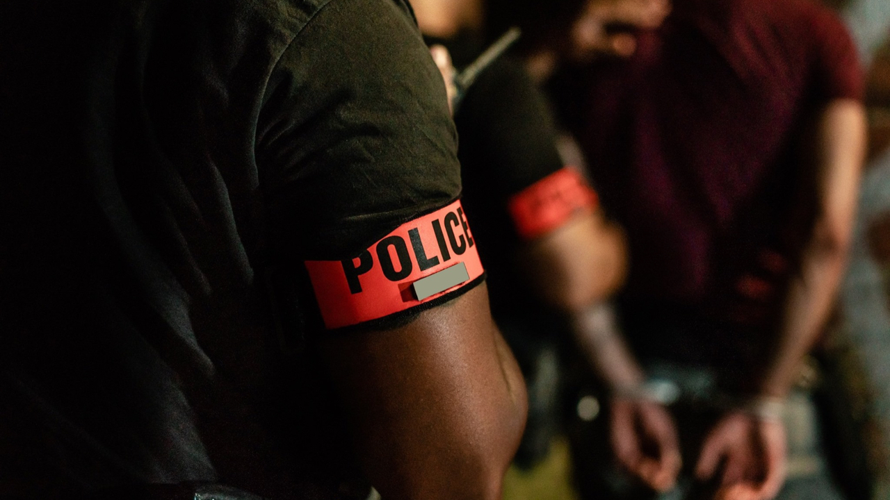 Deux adolescents de 17 ans renversés par une voiture au nord de Lyon Deux adolescents de 17 ans renversés par une voiture au nord de Lyon