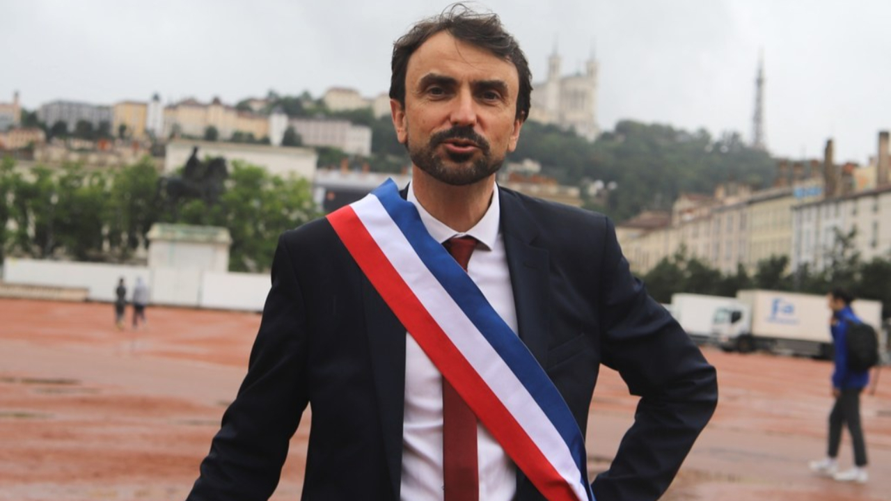 Enseignant tué au couteau à Arras : les réactions à Lyon Enseignant tué au couteau à Arras : les réactions à Lyon