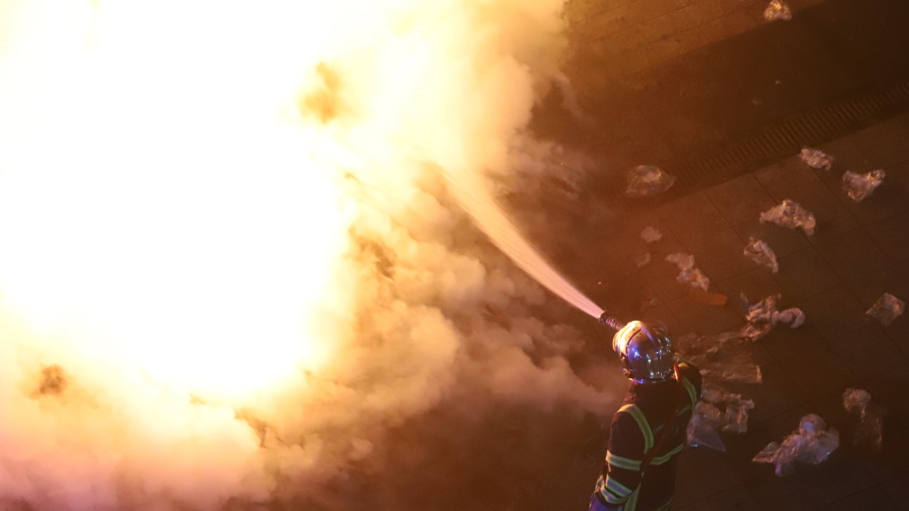 Important incendie dans un entrepôt d’Irigny