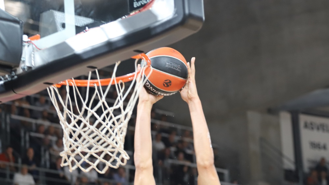 L'ASVEL s'incline à Istanbul L'ASVEL s'incline à Istanbul