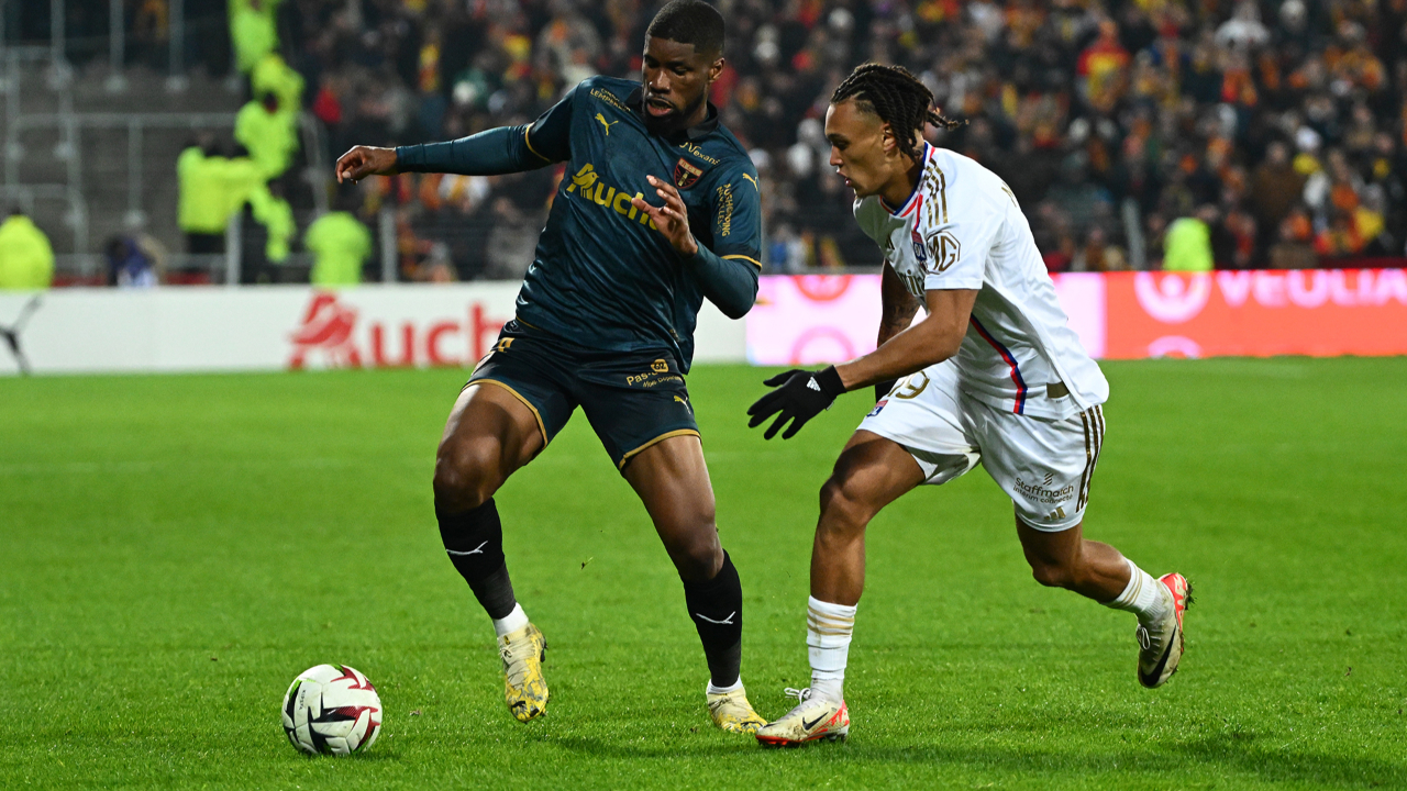 L'OL chicoté à Lens (3-2) L'OL chicoté à Lens (3-2)