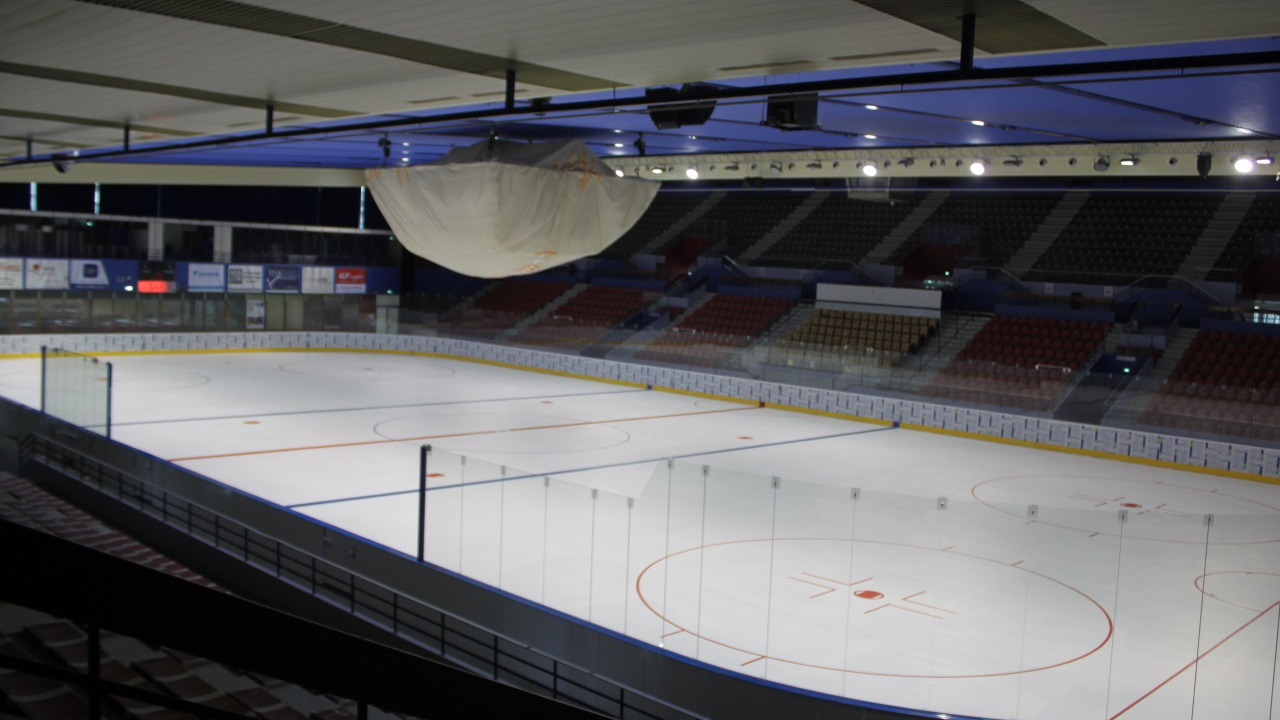 La patinoire Charlemagne évacuée après une alerte à la bombe La patinoire Charlemagne évacuée après une alerte à la bombe