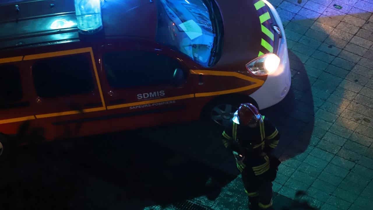 Les pompiers mobilisés en nombre au palais de justice