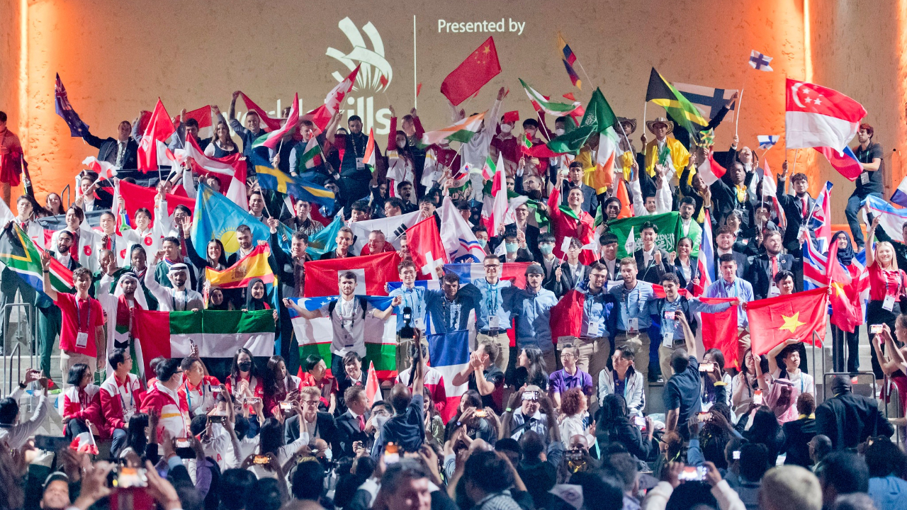 Lyon : coup d'envoi des Worldskills, "championnat du monde des métiers"