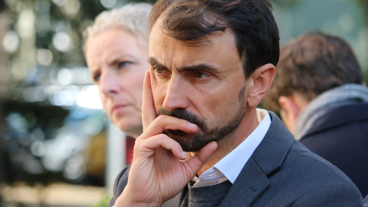 "Lyon exprime toute sa solidarité aux Parisiennes et Parisiens" : la réaction de Grégory Doucet après la fusillade meurtrière de Paris "Lyon exprime toute sa solidarité aux Parisiennes et Parisiens" : la réaction de Grégory Doucet après la fusillade meurtrière de Paris