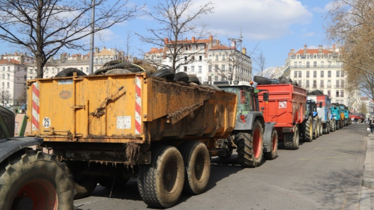 Manifestation des agriculteurs ce mardi à Lyon ! Manifestation des agriculteurs ce mardi à Lyon !