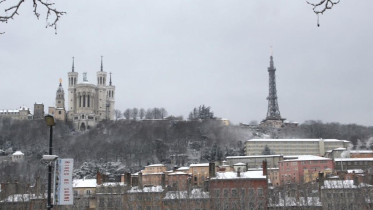 Neige : le dispositif de viabilité hivernale déclenché par la Métropole de Lyon Neige : le dispositif de viabilité hivernale déclenché par la Métropole de Lyon