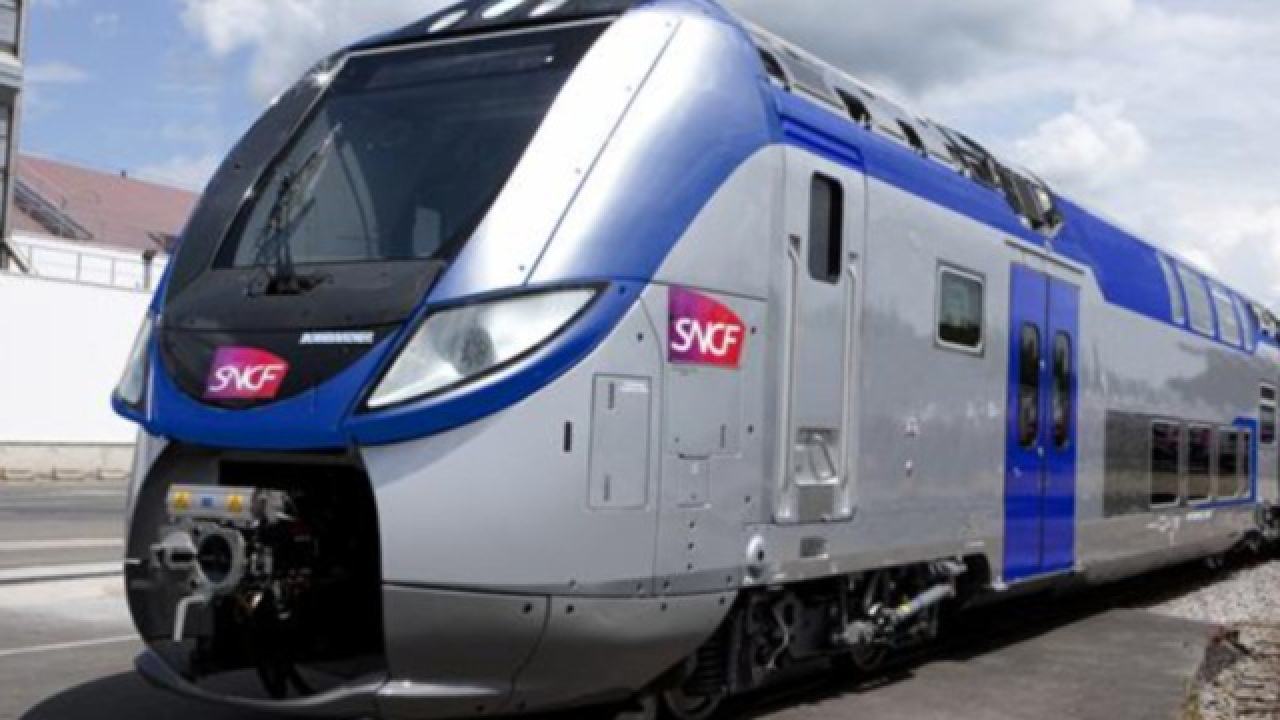 SNCF : les chantiers et les nouveautés dévoilées pour 2016 en Rhône-Alpes SNCF : les chantiers et les nouveautés dévoilées pour 2016 en Rhône-Alpes