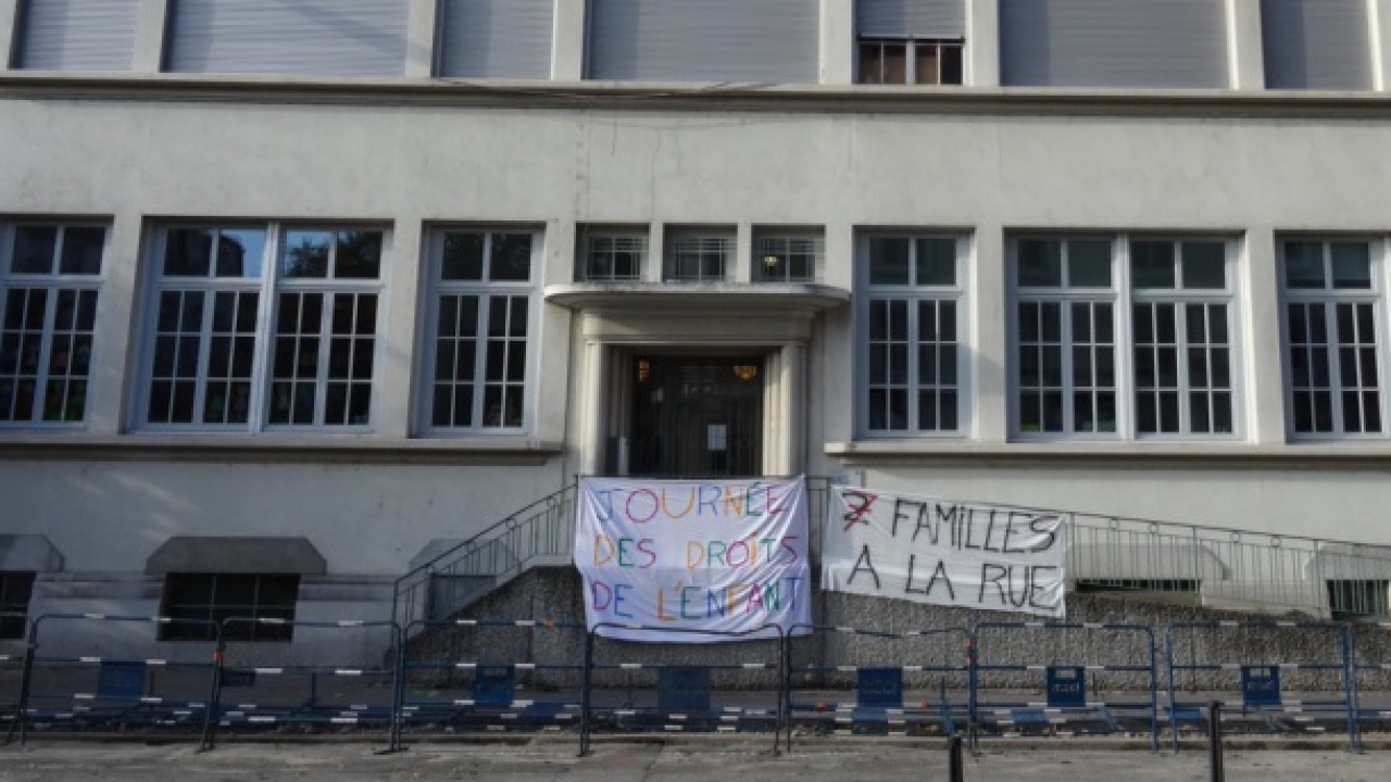 Enfants SDF : le collectif "Jamais sans toit" va camper devant la préfecture du Rhône Enfants SDF : le collectif "Jamais sans toit" va camper devant la préfecture du Rhône