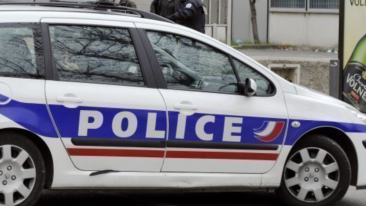 Caluire : il frappe sa compagne, avant de son prendre à son beau-frère Caluire : il frappe sa compagne, avant de son prendre à son beau-frère