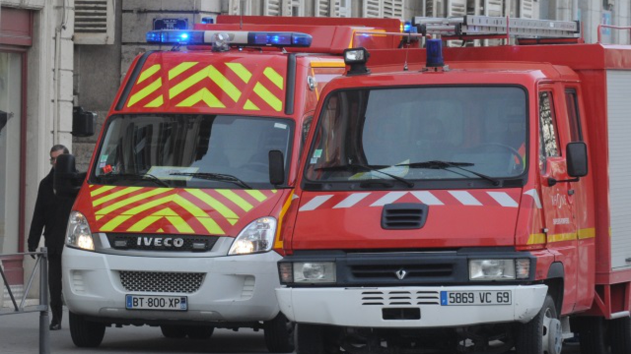 Rhône : un motard grièvement blessé dans une collision avec un camion Rhône : un motard grièvement blessé dans une collision avec un camion