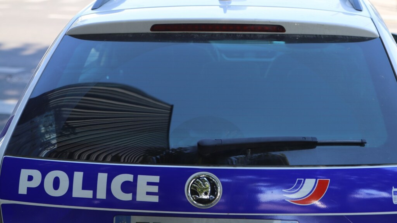 Près de Lyon : une enseignante menacée de mort par une élève Près de Lyon : une enseignante menacée de mort par une élève