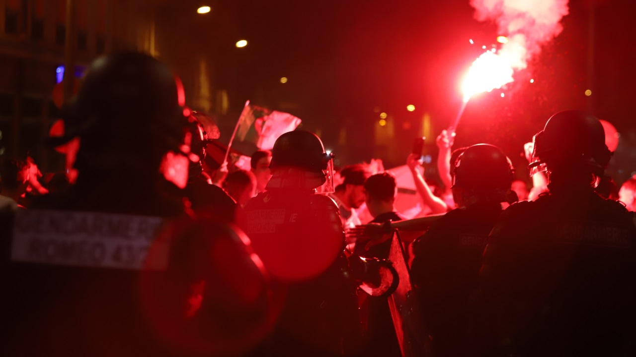Réforme des retraites : 9 interpellations, un policier blessé à Lyon Réforme des retraites : 9 interpellations, un policier blessé à Lyon