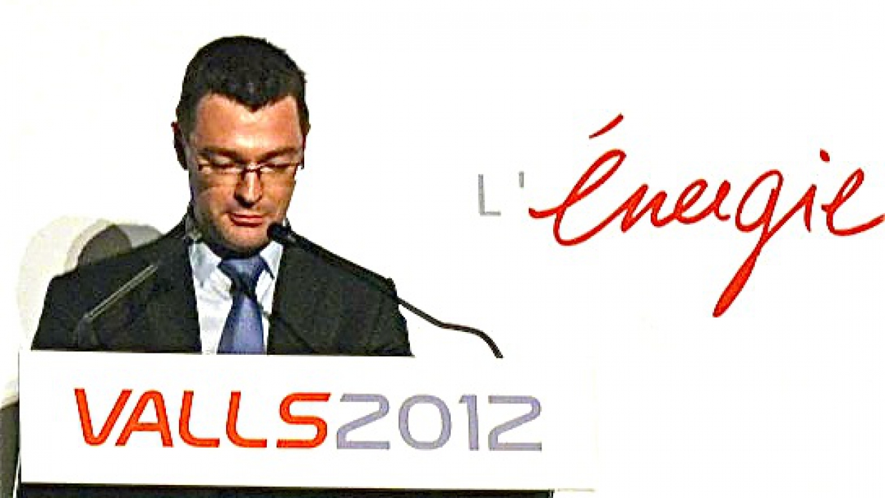 Battu, poursuivi en justice, l'ancien maire de Tarare veut partir en Hongrie Battu, poursuivi en justice, l'ancien maire de Tarare veut partir en Hongrie