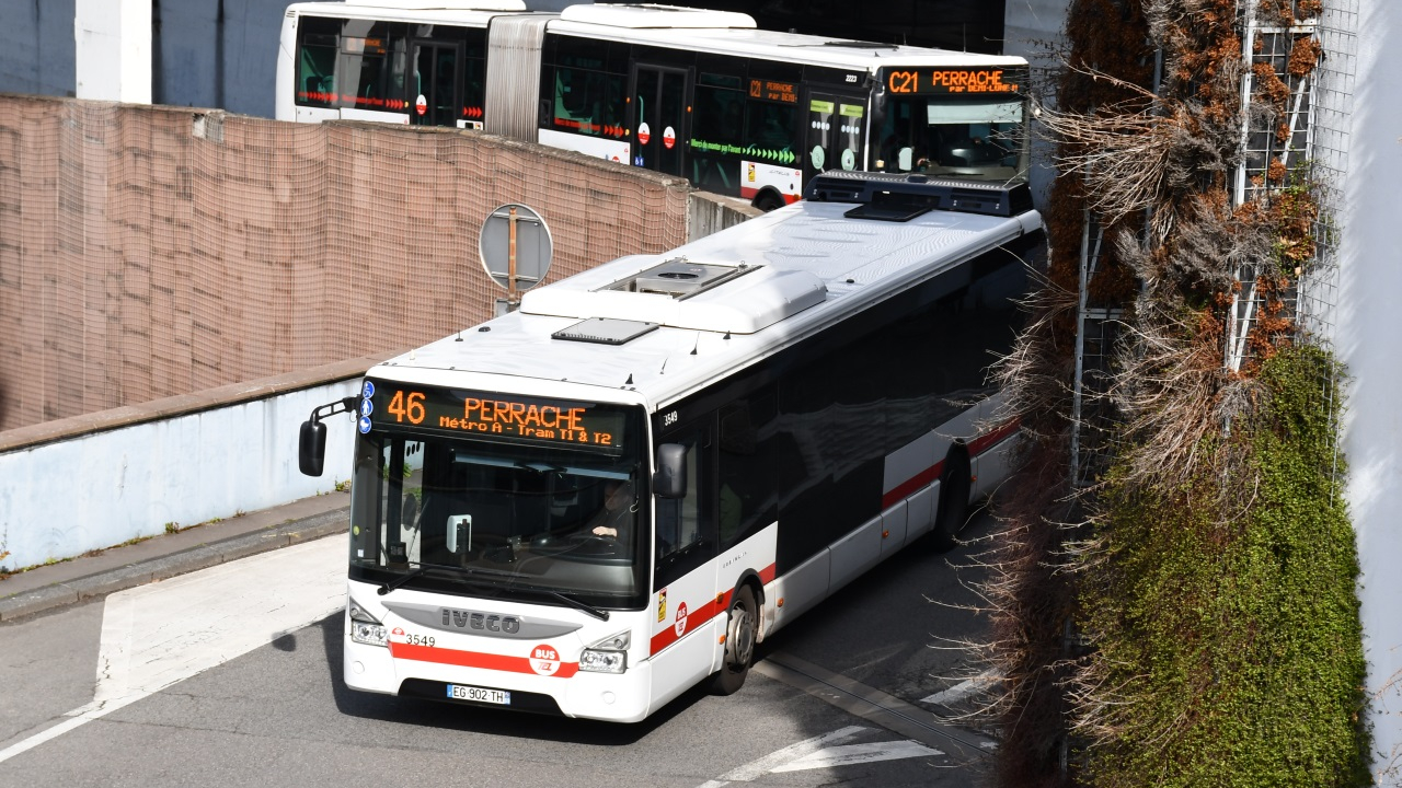 TCL : des dizaines de lignes de bus changent de num&eacute;ro d&egrave;s ce lundi